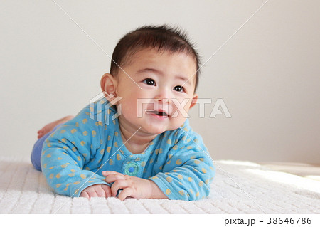 赤ちゃん　5カ月 38646786