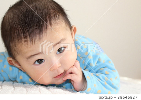 赤ちゃん　5カ月 38646827