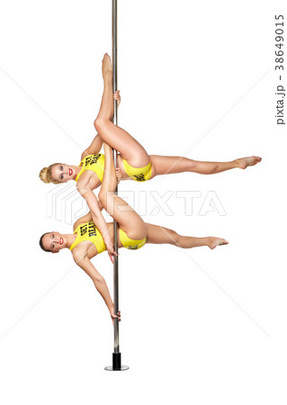 beautiful pole dancers in yellow costumes 38649015