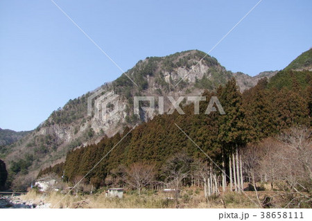 小太郎岩 38658111