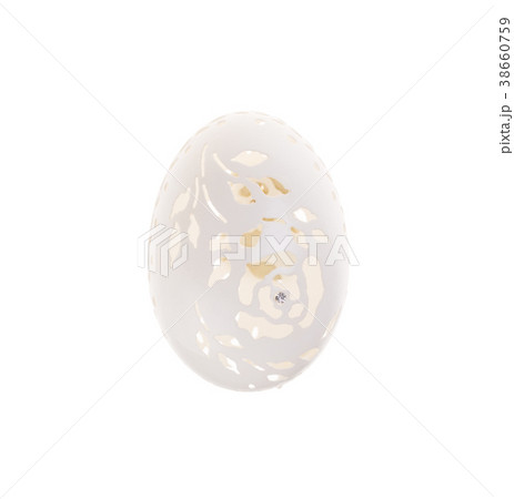 Easter hen's egg with carving. 38660759