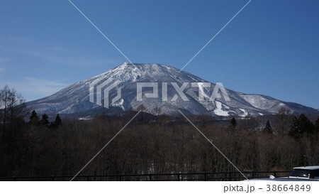 冬の黒姫山 38664849