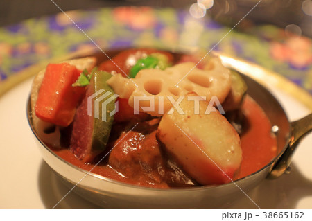 イベリコ豚ほほ肉シチュー イベリコ豚ほほ肉シチュー 38665162