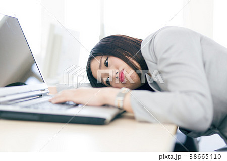 疲労 疲れ 体調不良 OL 38665410