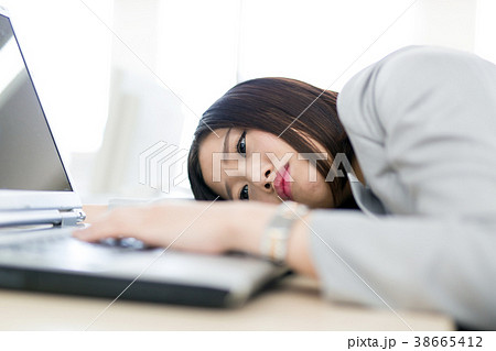 疲労 疲れ 体調不良 OL 38665412