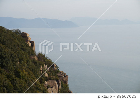 王子ヶ岳より見た瀬戸内海　岡山県玉野市 38667025