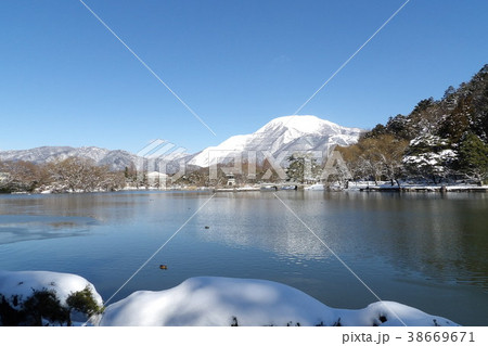 冬の三島池、伊吹山 冬の三島池、伊吹山 38669671