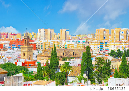Panoramic view of the city of Seville  38685125