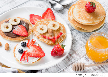 Colorful and funny breakfast for kids. Animal Colorful and funny breakfast for kids. Animal 38686250