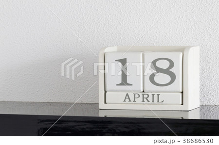 White block calendar 38686530