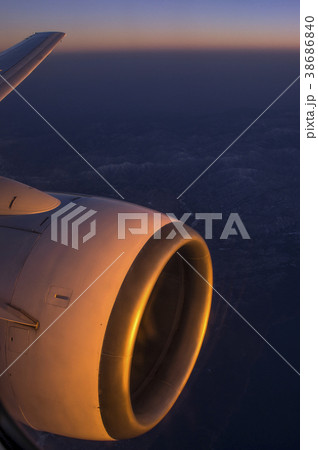 夕方の機窓風景 夕方の機窓風景 38686840