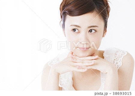 ビューティー　女性　ビューティ　スキンケア 38693015