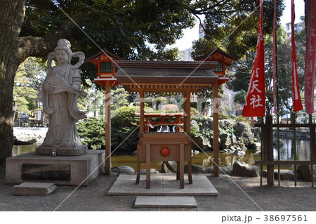 平塚市神社　平塚八幡宮 38697561