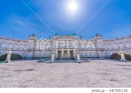 迎賓館赤坂離宮[前庭より] 38700136