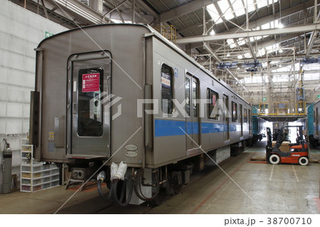 大宮総合車両センターにて検査を受ける小田急線4000形 38700710