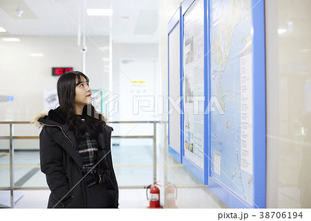 女子大生 笑顔 微笑 38706194