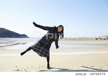 女子大生 海 旅行 38706479