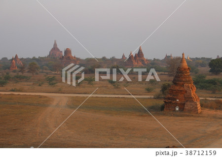 バガンの景色/(ミャンマー) バガンの景色/(ミャンマー) 38712159