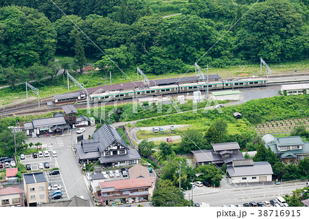 JR仙山線 山寺駅 電車の停車(山形県山形市) JR仙山線 山寺駅 電車の停車(山形県山形市) 38716915