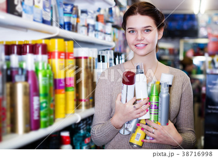 Customer looking for hair care products Customer looking for hair care products 38716998