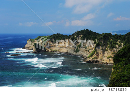 リアス式海岸　八幡岬　千葉県勝浦市　勝浦　 38718836