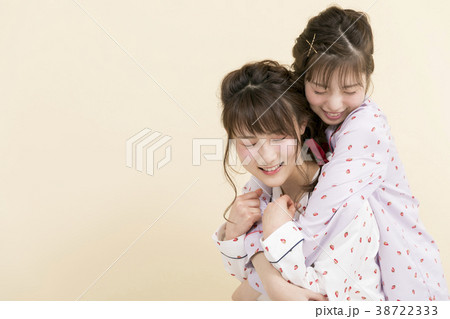 パジャマの女性 パジャマの女性 38722333