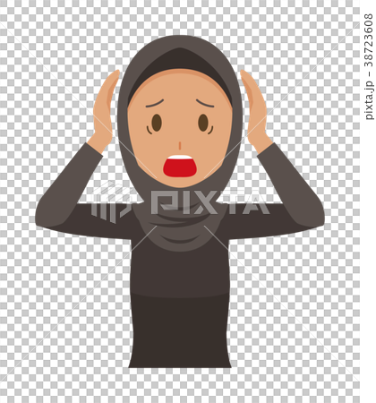 民族衣装を着たアラブの女性が慌てている 38723608