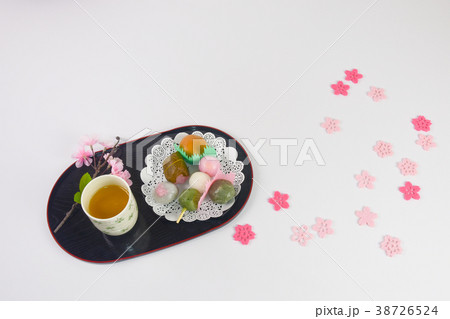 春のお菓子でお茶でも 春のお菓子でお茶でも 38726524