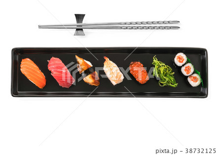 mixed sushi set - japanese food mixed sushi set - japanese food 38732125