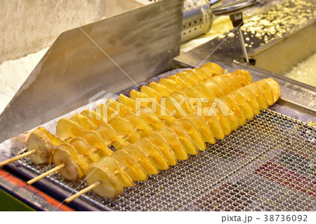 韓国明洞の屋台料理 38736092