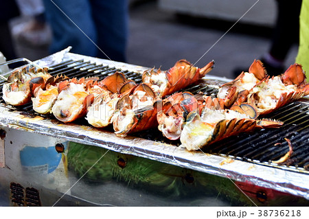 明洞の屋台料理 38736218