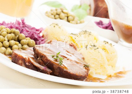 Roast pork with sauce 38738748