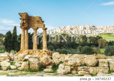 Temple of Dioscuri. Agrigento, Sicily, Italy Temple of Dioscuri. Agrigento, Sicily, Italy 38740237