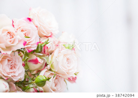 Wedding bouquet of pink roses Wedding bouquet of pink roses 38742094