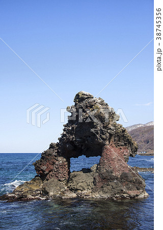 窓岩　せたな町 38745356