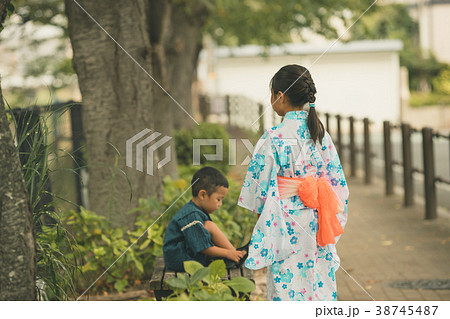 4 years old & 9 years old 4 years old & 9 years old 38745487