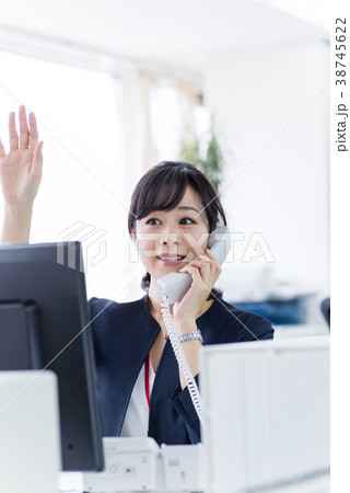 女性 ビジネスイメージ 女性 ビジネスイメージ 38745622