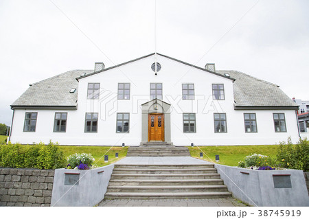 アイスランド　首相官邸 38745919