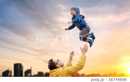 father with son playing and having fun outdoors 38749680