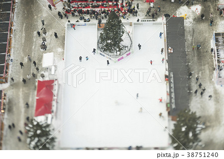 さっぽろテレビ塔からの眺め（スケートリンク） 38751240