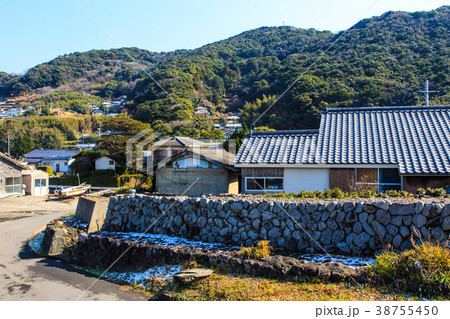 外海石積集落景観　出津浜 の暴風壁　ながさきサンセットロード　【長崎県長崎市外海町】 38755450