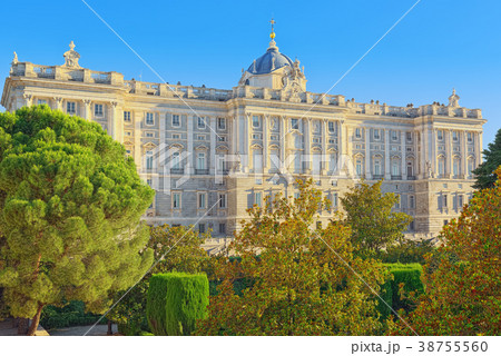 Building of  Royal Palace in Madrid  38755560