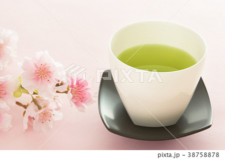お茶と桜で春のイメージ 38758878