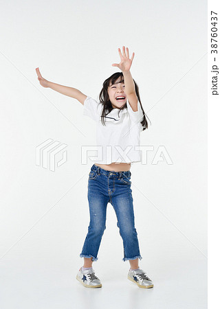 子供 女性 女 38760437