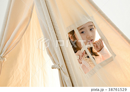 子供 女性 女 38761529