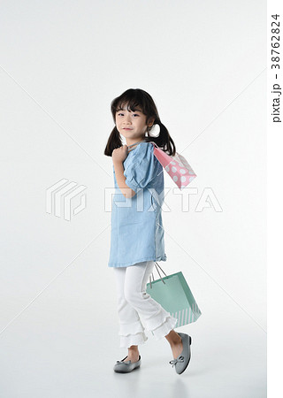 子供 韓国人 女性 38762824