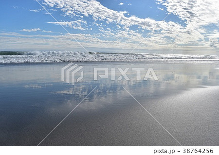 浜辺 38764256