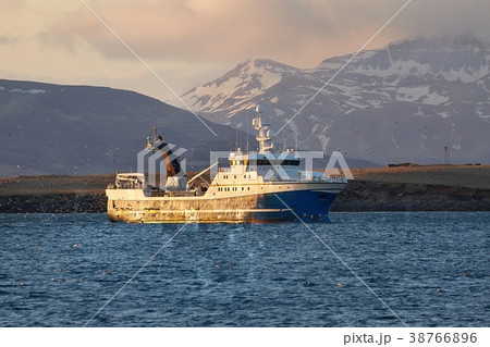 Fishing ship in Iceland Fishing ship in Iceland 38766896