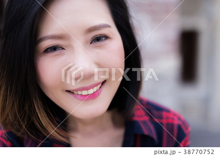 beautiful smart asian woman with casual and relax 38770752