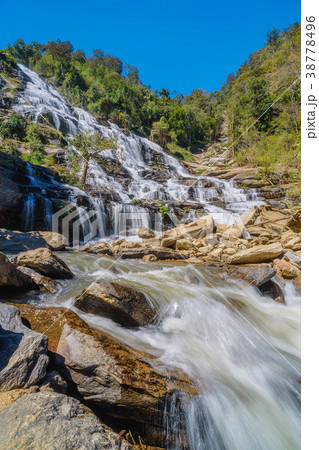 Mae Ya waterfall. 38778496